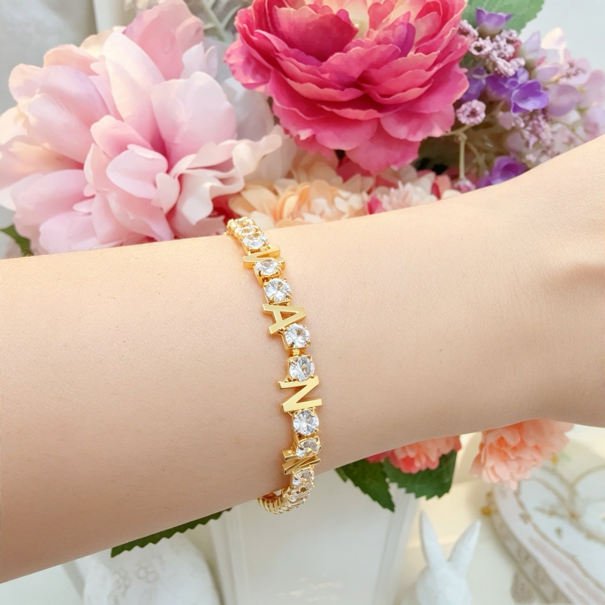 Personalized Name Tennis Bracelet (Gold Letter)