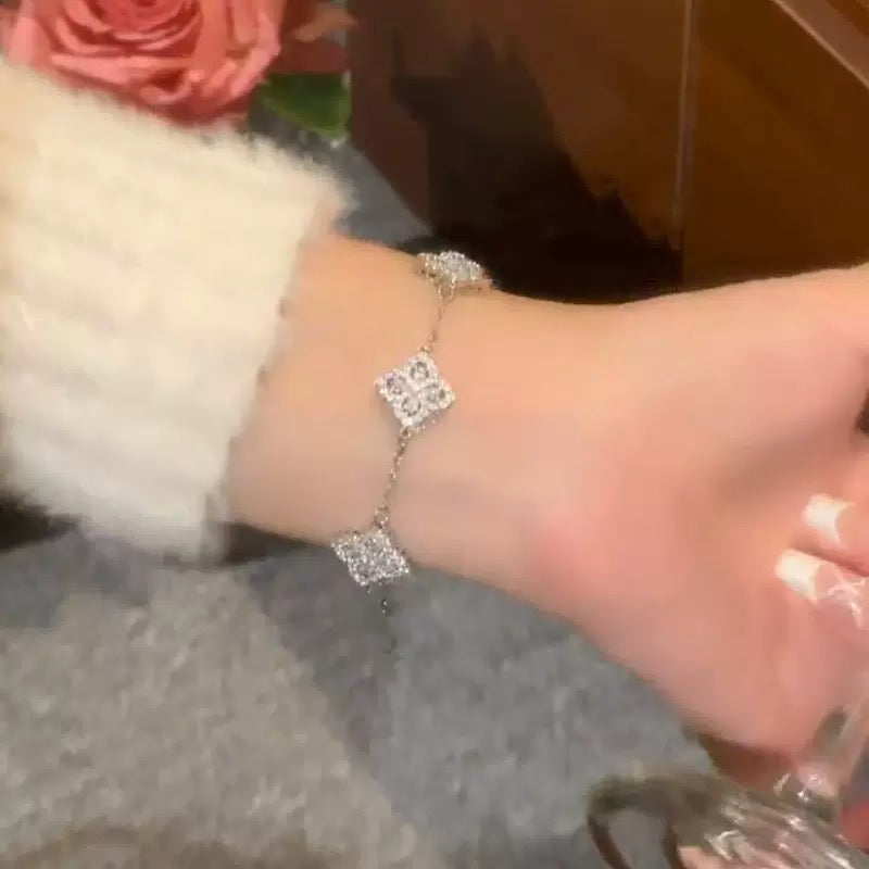 Luxury Four Leaf Clover Bracelet