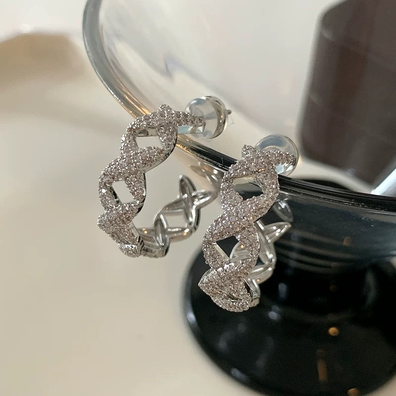 VKES05 Trendy C-Shaped Star Design 24K Gold Plated Earrings