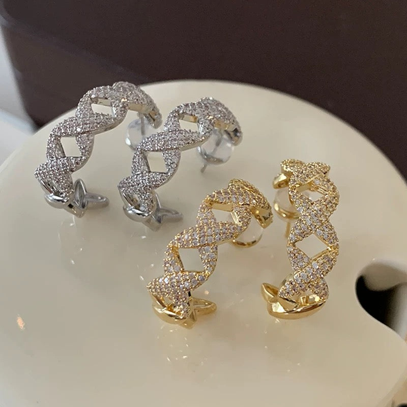 VKES05 Trendy C-Shaped Star Design 24K Gold Plated Earrings