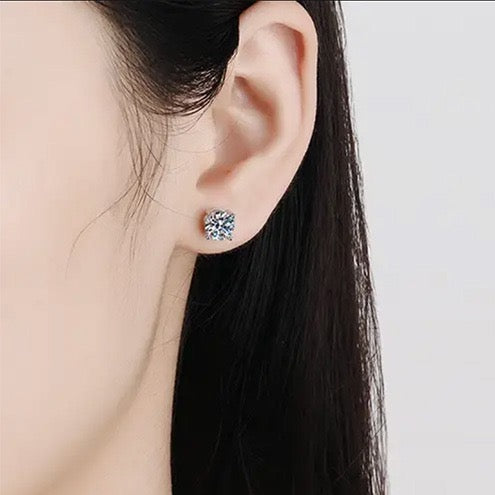 S925 Sterling Silver Elegant 1.0Ct Moissanite Earrings