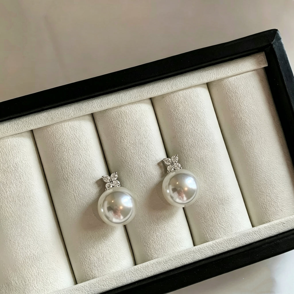 S925 Sterling Silver Four Leaf Pearl Earrings