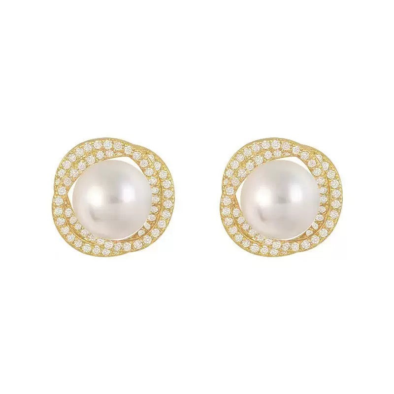 Vintage Style Crystal Pearl Earrings (Gold)