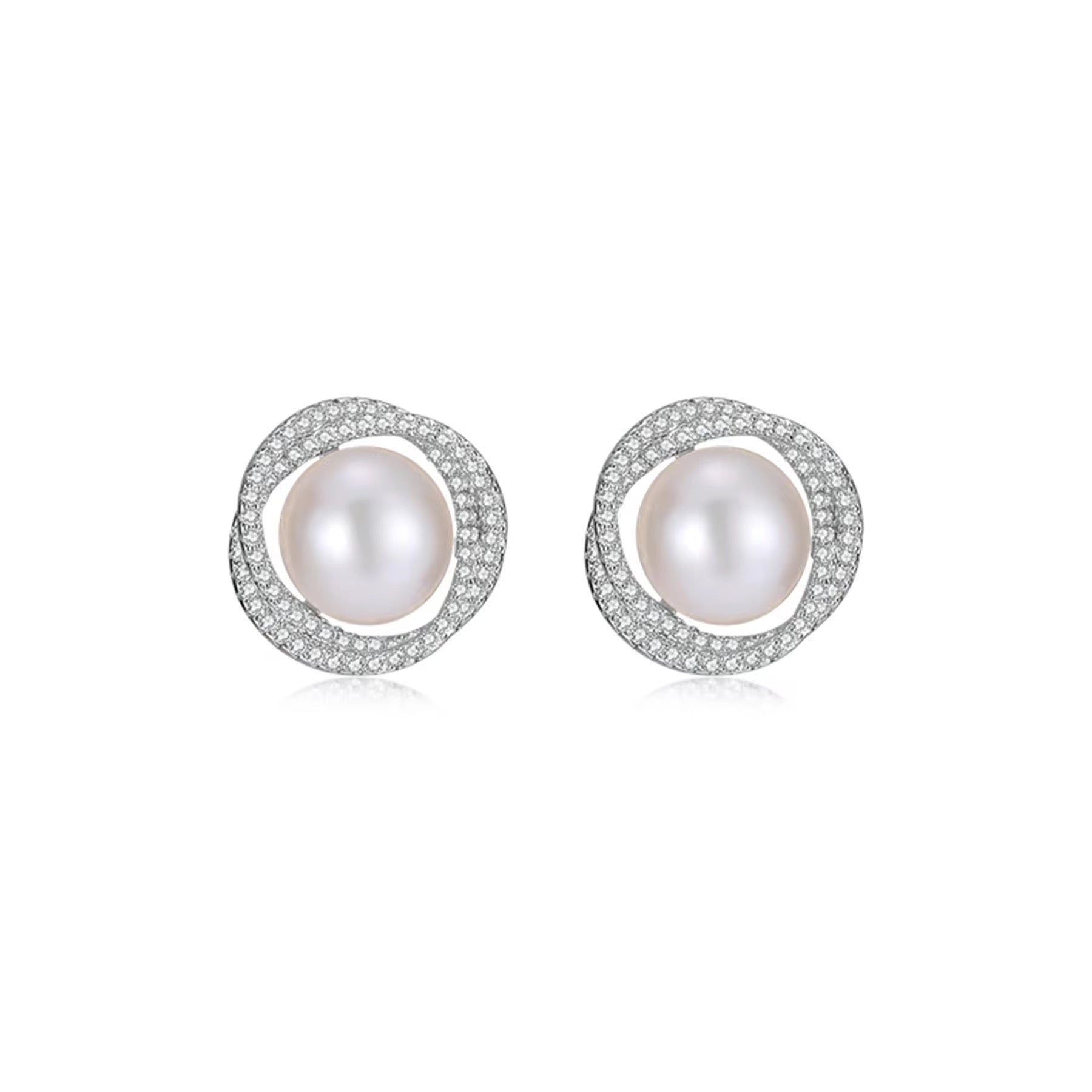 Vintage Style Crystal Pearl Earrings (Silver)