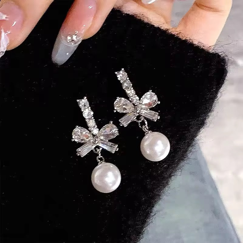 S925 Sterling Silver Cute Bow with White Pearls Earrings