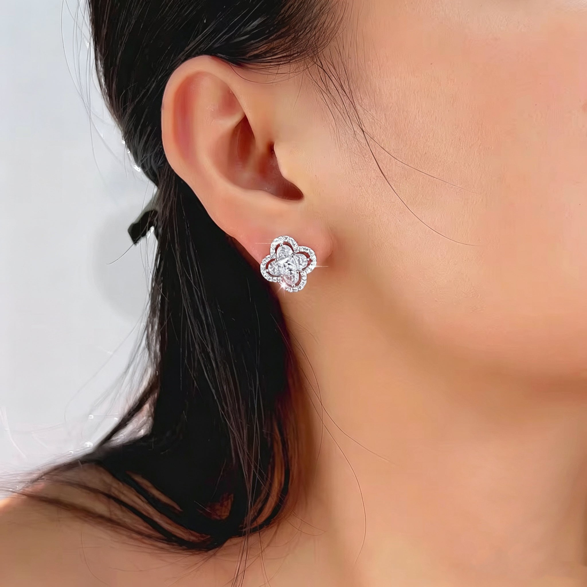 S925 Sterling Silver Luxury Clover Earrings
