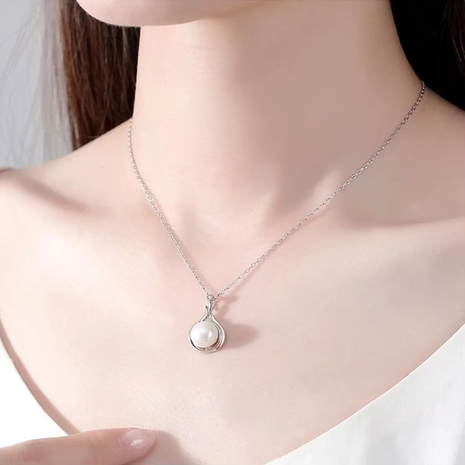 S925 Sterling Silver Trendy Luxury White Pearl Necklace