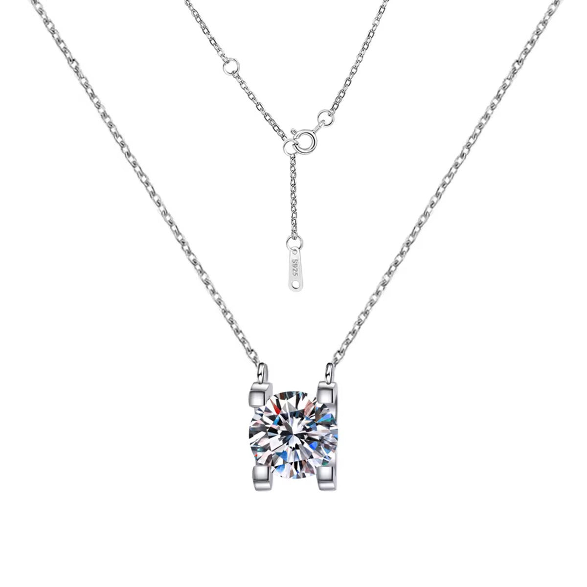 S925 Sterling Silver Classic Four-Prong Bull Head Moissanite Pendant Necklace