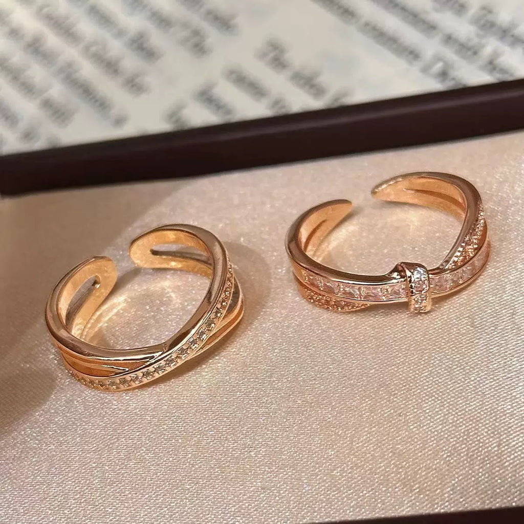 Gorgeous Twisted Knot Ring