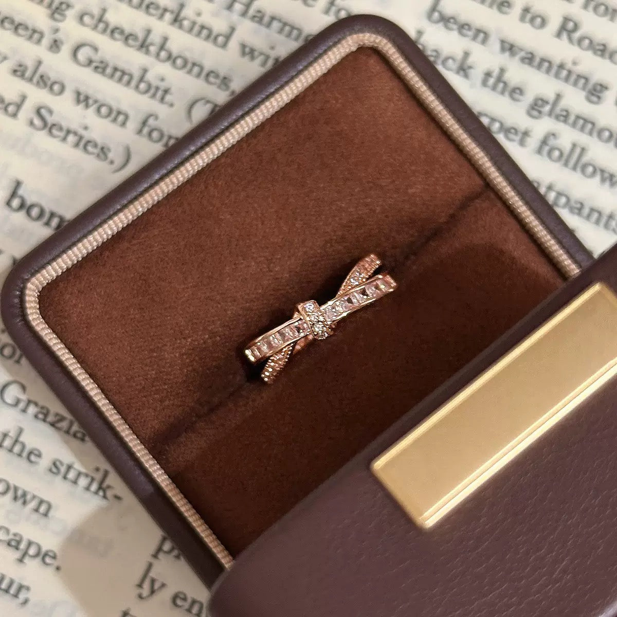 Gorgeous Twisted Knot Ring